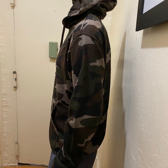 Camo Hoodie - Picture 2 of 3